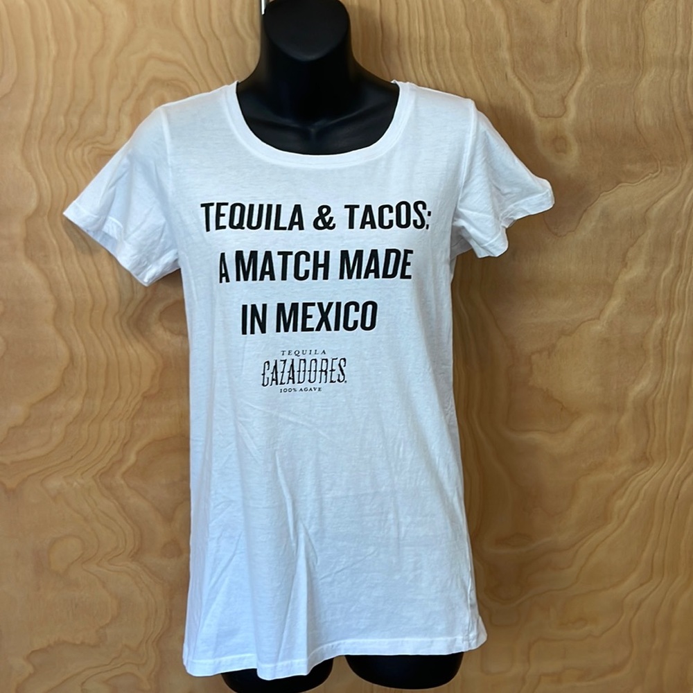 Limited Edition Cazadores Tequila & Tacos Plain White T-Shirt Fun Unique - Picture 2 of 3